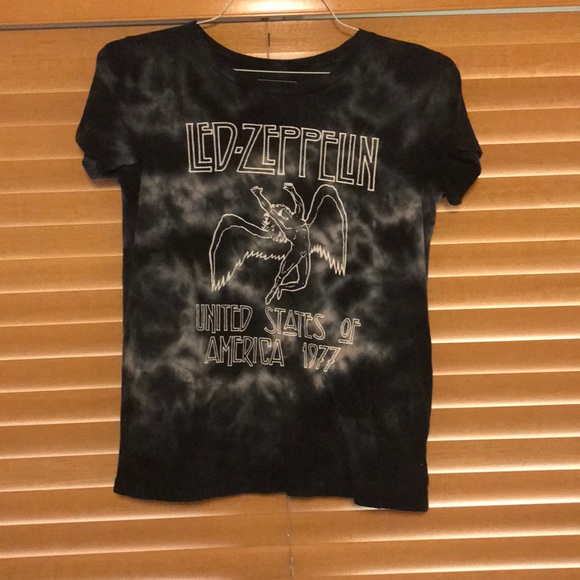 Tops - Led Zeppelin tee